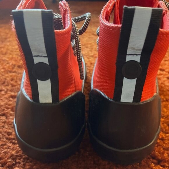 Rare Hunter x Target Red Canvas Low Rain Boots Sneakers Kids Youth Size 2 Unisex - Picture 3 of 6